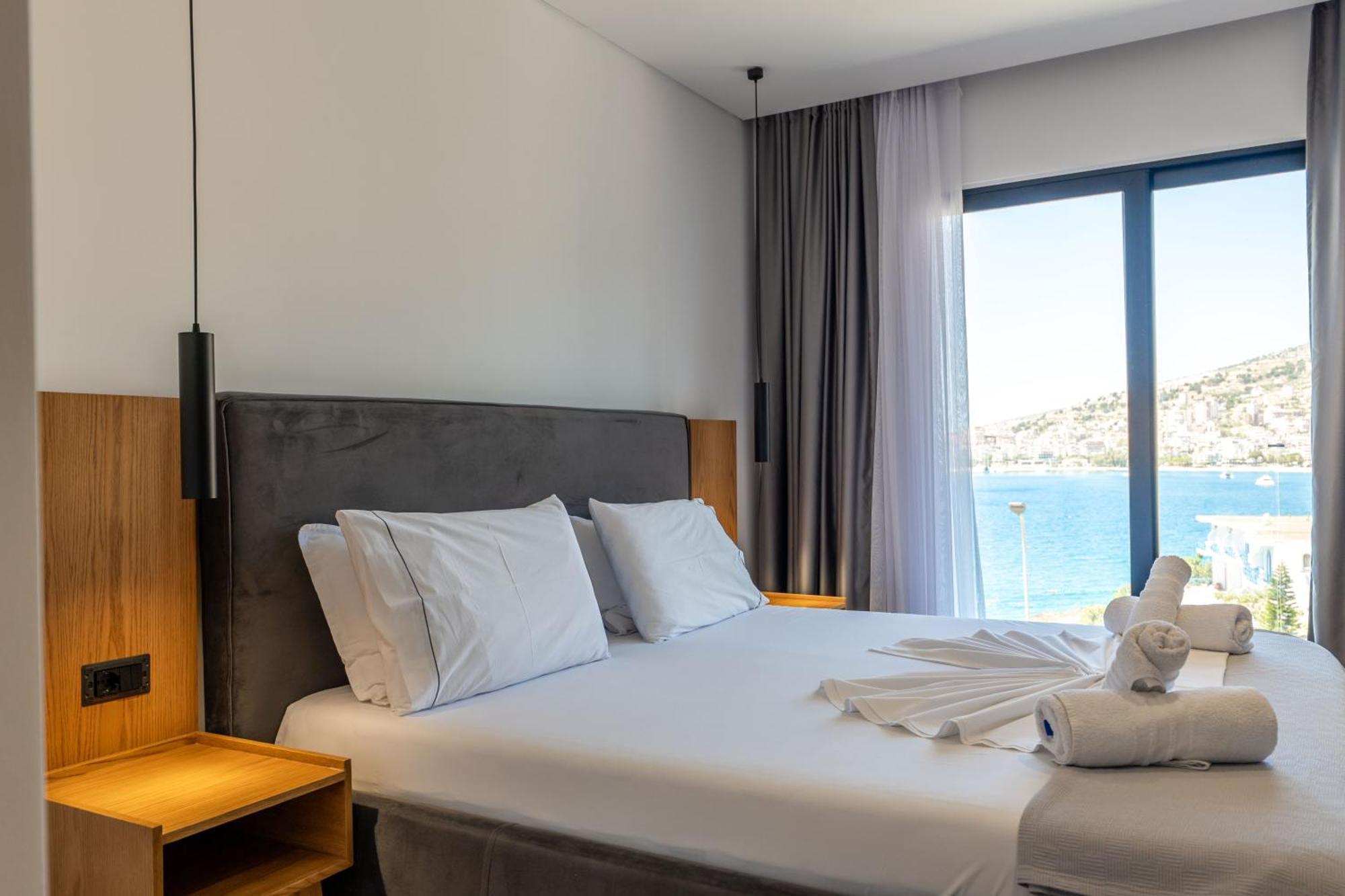 Vola Hotel
